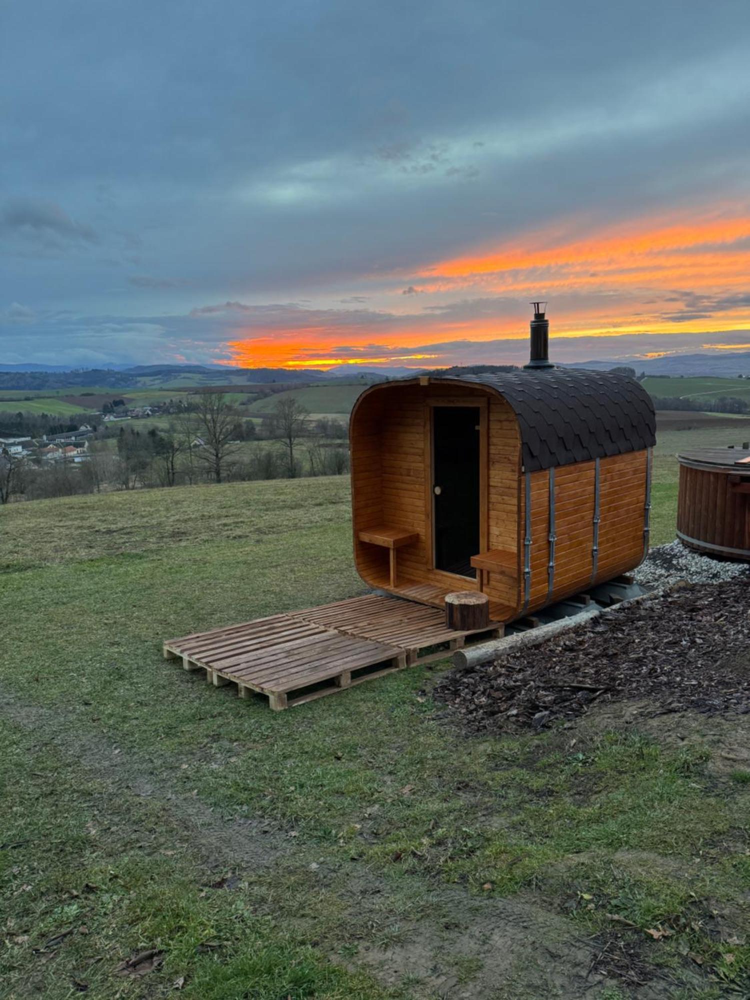 Holiday home Glamping Salas Mochtin